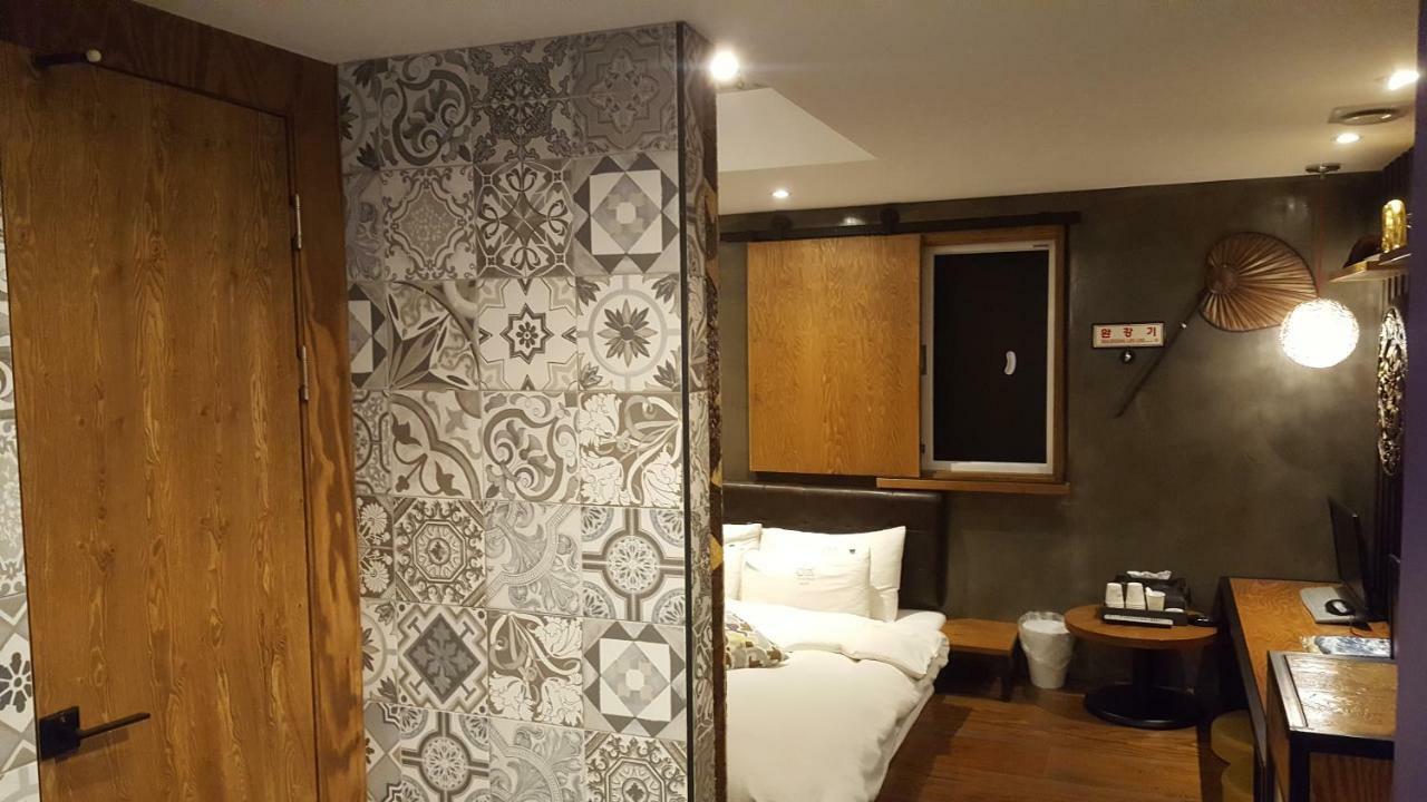 Hotel Yaja Jongno Сеул Екстериор снимка