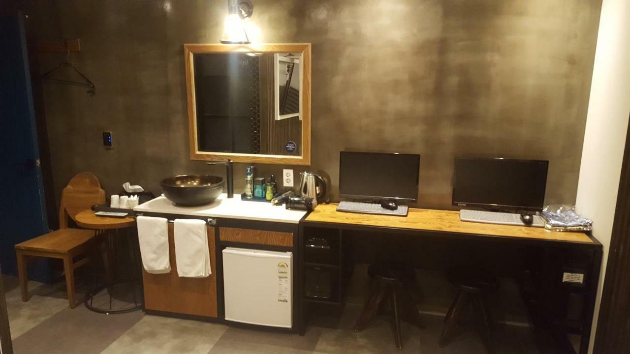 Hotel Yaja Jongno Сеул Екстериор снимка